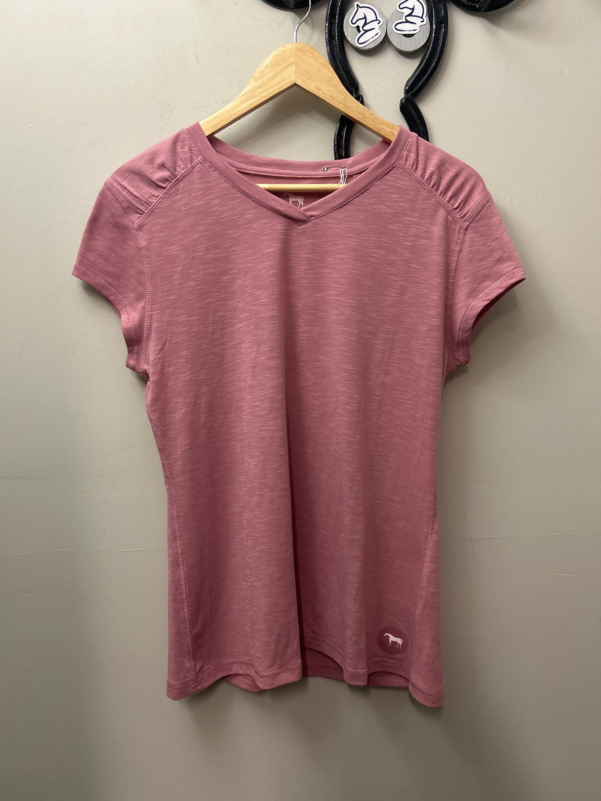 Aerion Pink V-Neck Shirt XLarge-Riding Shirts-Consignment-Evolution Equestrian Co.