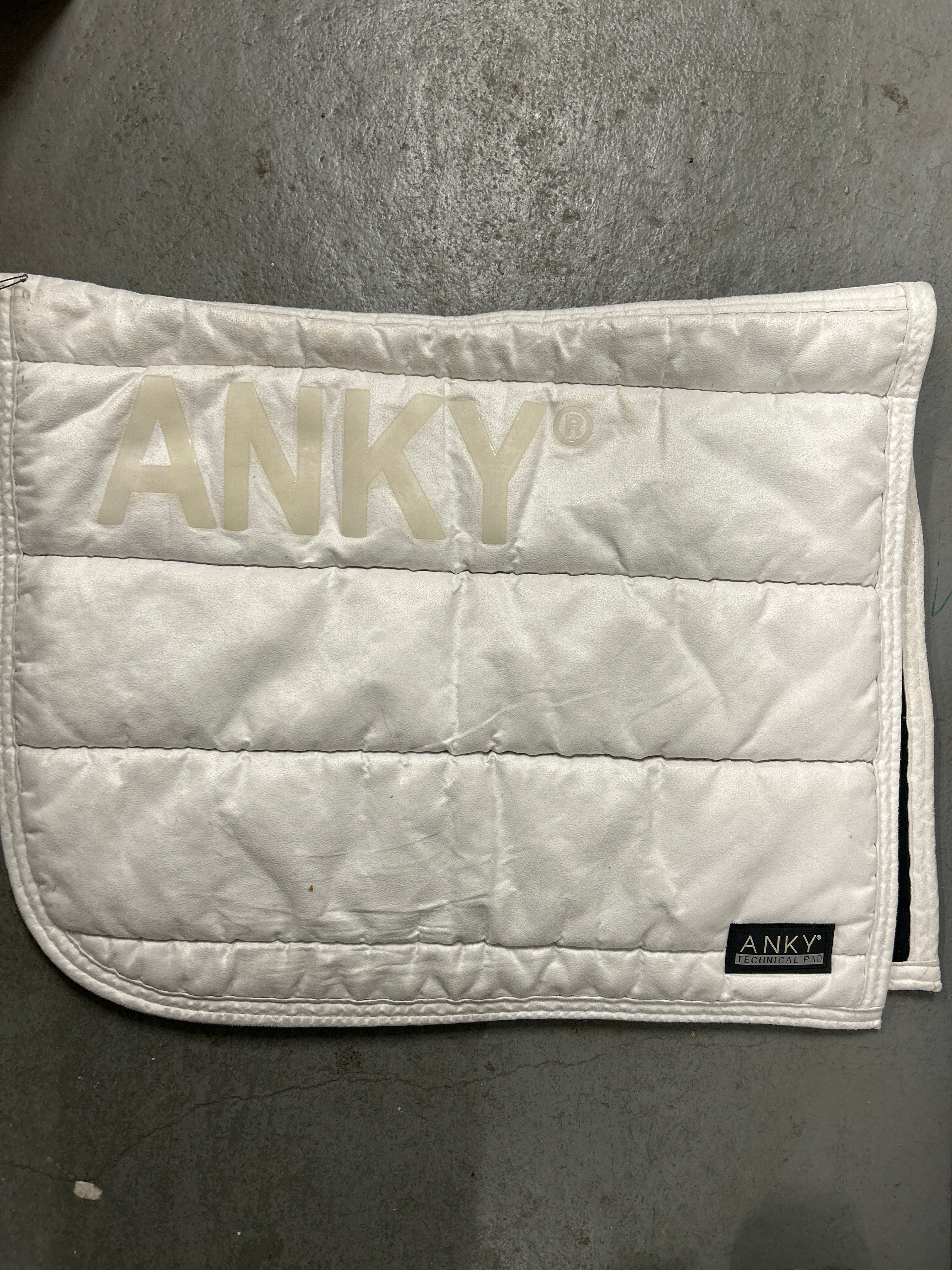 Anky Dressage Saddle Pad White-Dressage Saddle Pad-Consignment-Evolution Equestrian Co.