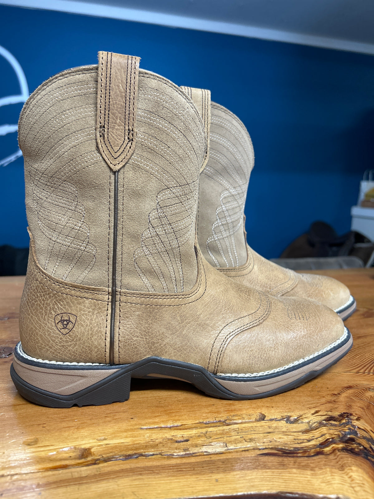 Ariat Anthem Shortie Western Boot 9-Cowboy Boots-Consignment-Evolution Equestrian Co.