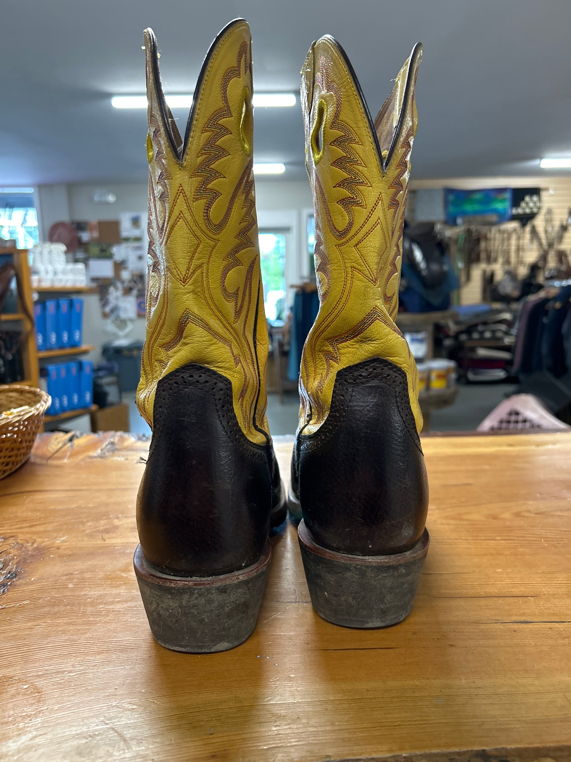 Ariat Mens Cowboy Boot Size 10.5 EE-Cowboy Boots-Consignment-Evolution Equestrian Co.