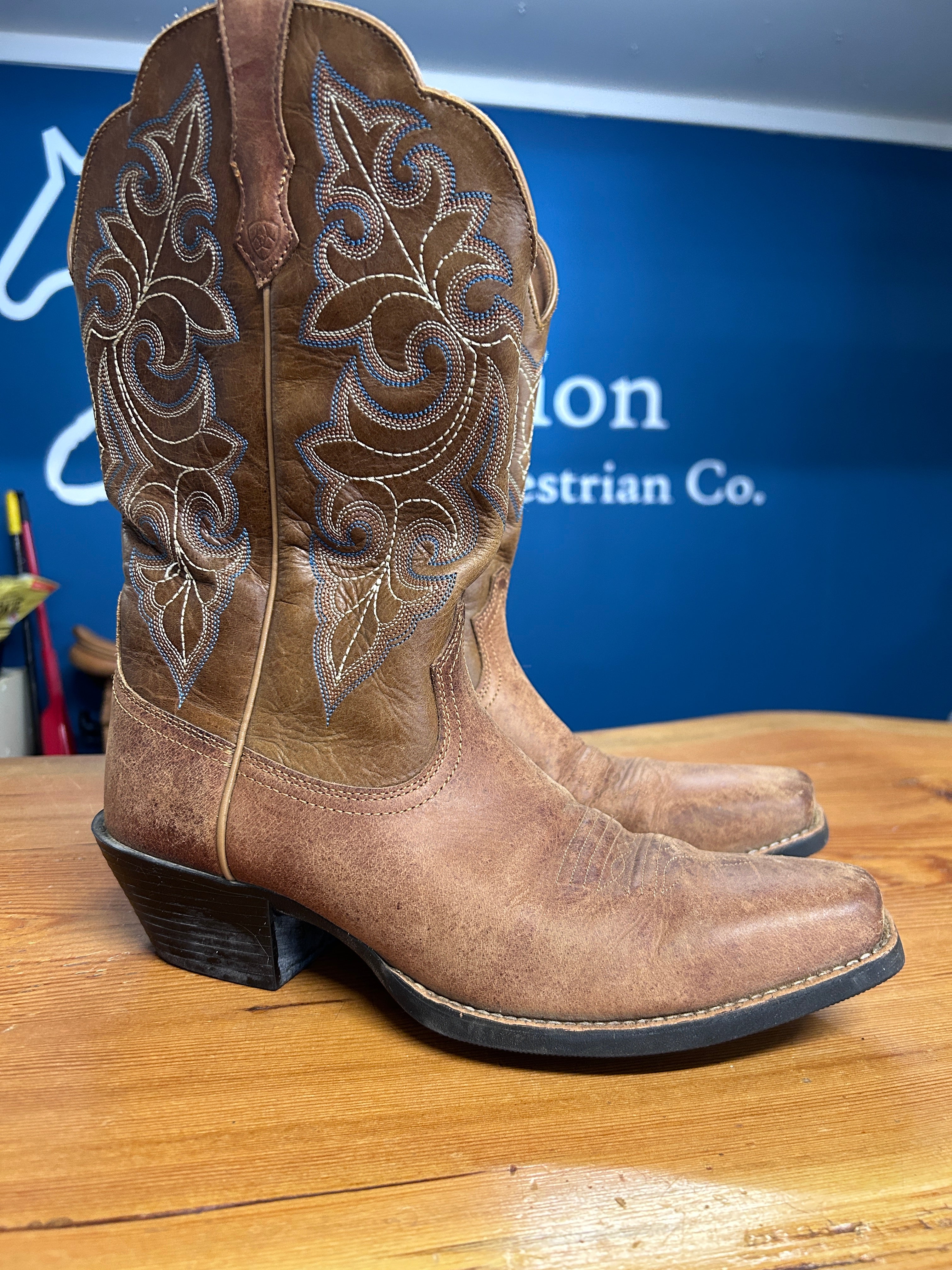 Ariat Square Toe Cowboy Boots 9C-Cowboy Boots-Consignment-Evolution Equestrian Co.