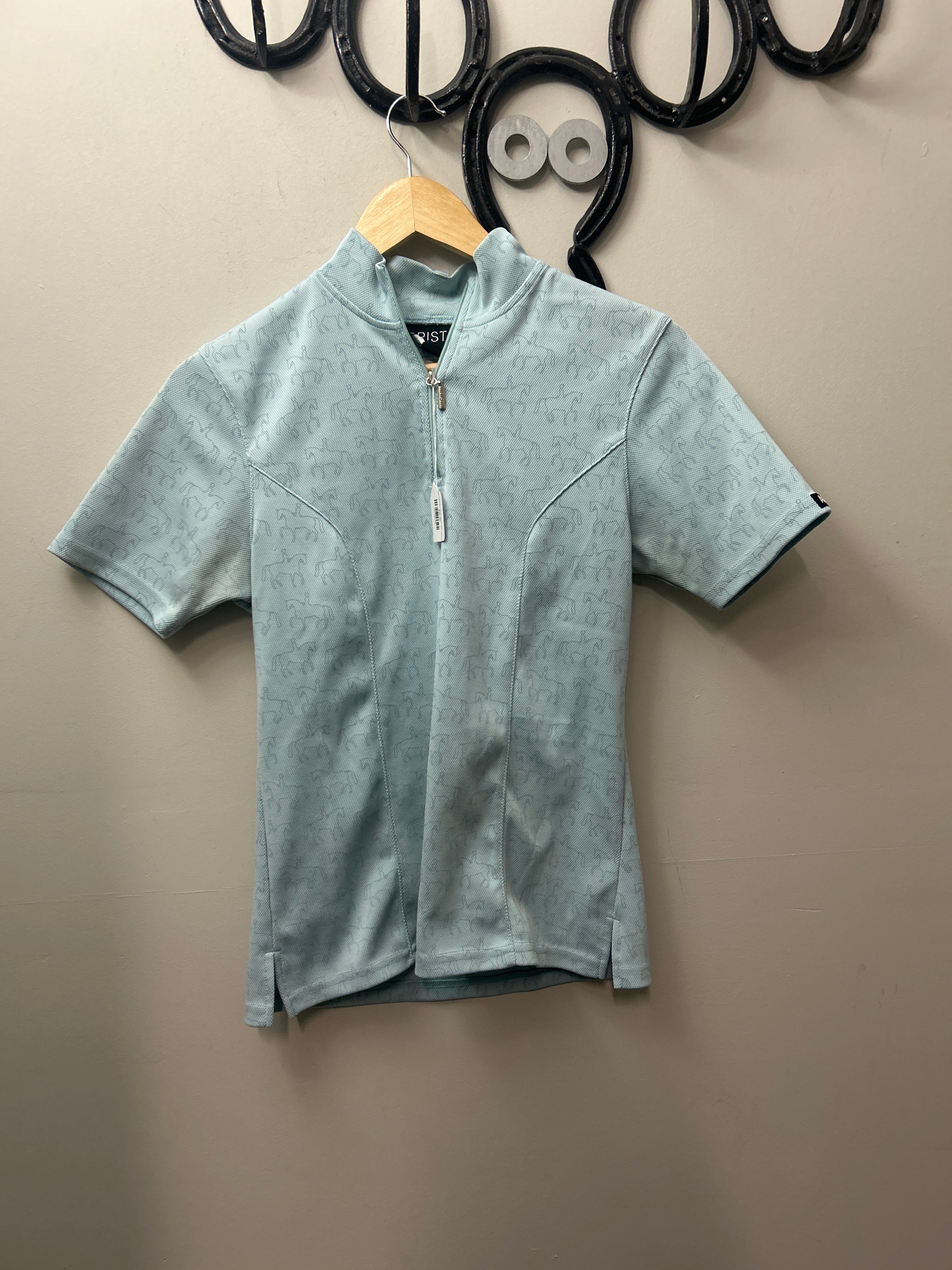 Arista Light Blue Short Sleeve Shirt Medium-Riding Shirts-Consignment-Evolution Equestrian Co.