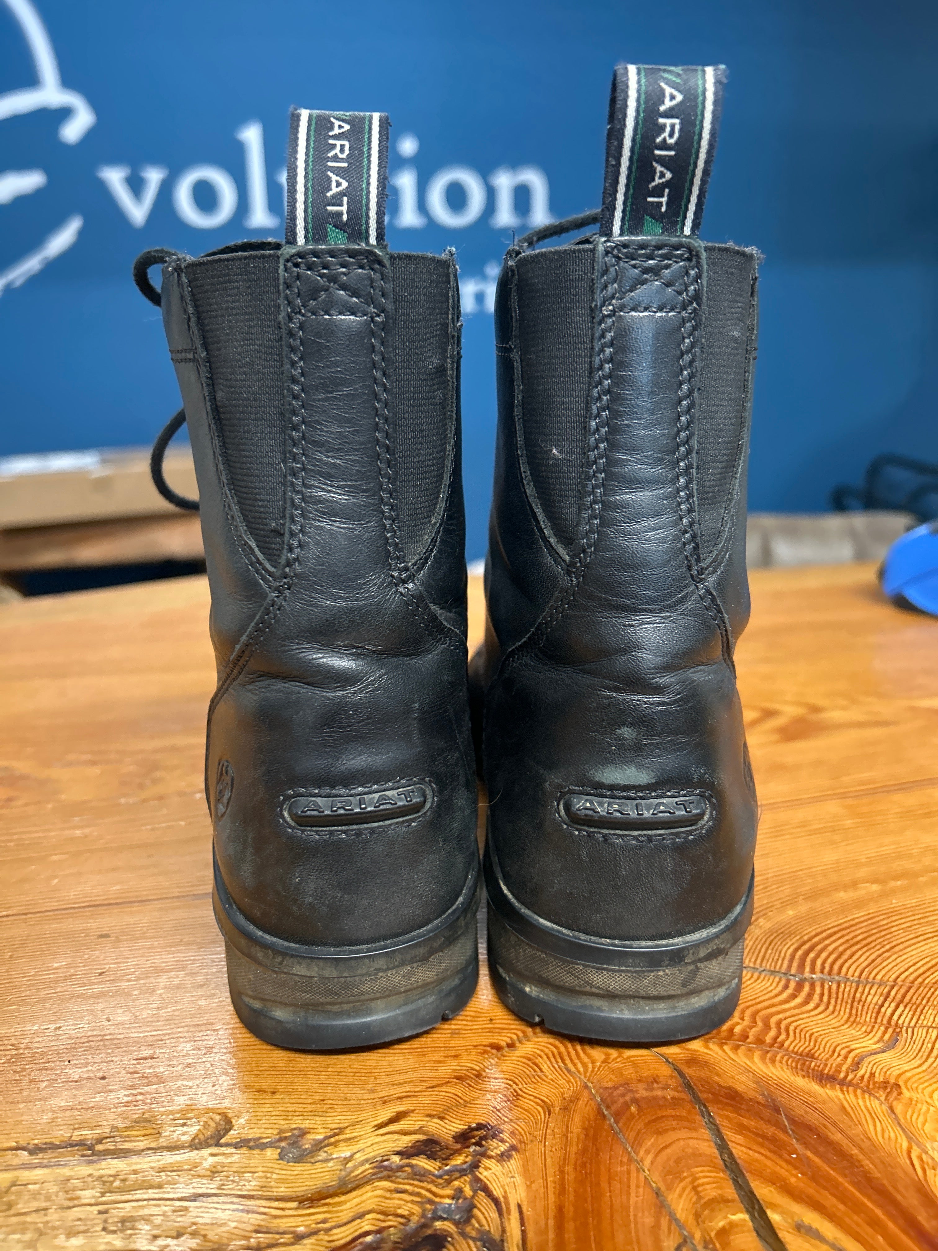 Ariat Paddock Boots 8