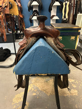 Load image into Gallery viewer, 12.5&quot; Vintage Kid&#39;s Western Saddle
