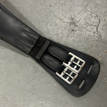 Load image into Gallery viewer, Black Leather Dressage Girth 31&quot;
