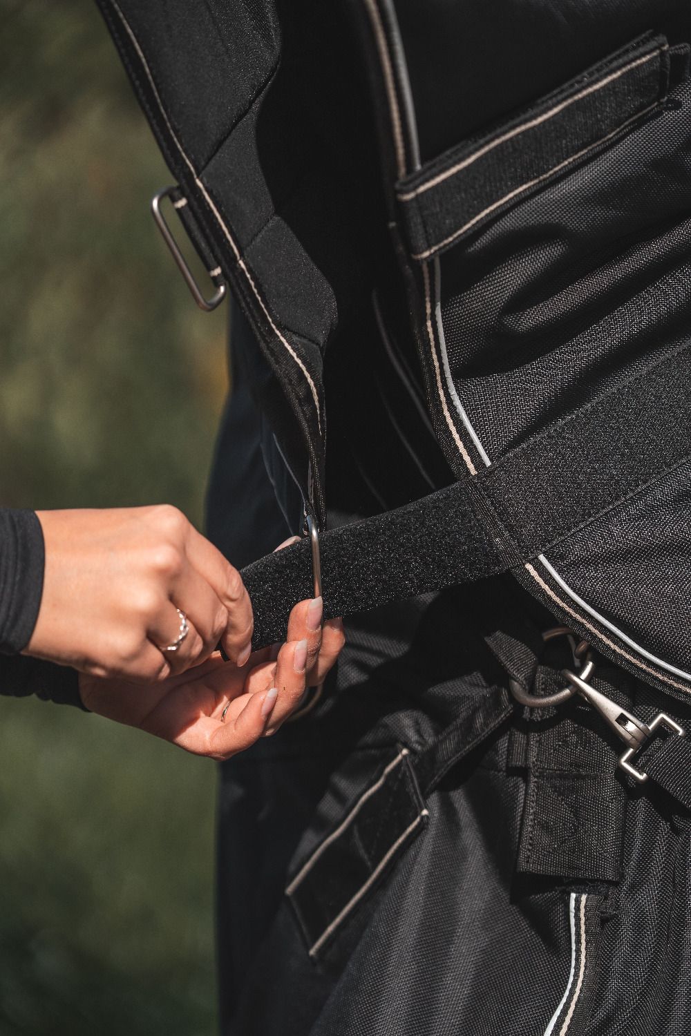 Back on Track Obsidian Turnout Blanket-Horse Blanket-Back on Track-72" / 135-Evolution Equestrian Co.