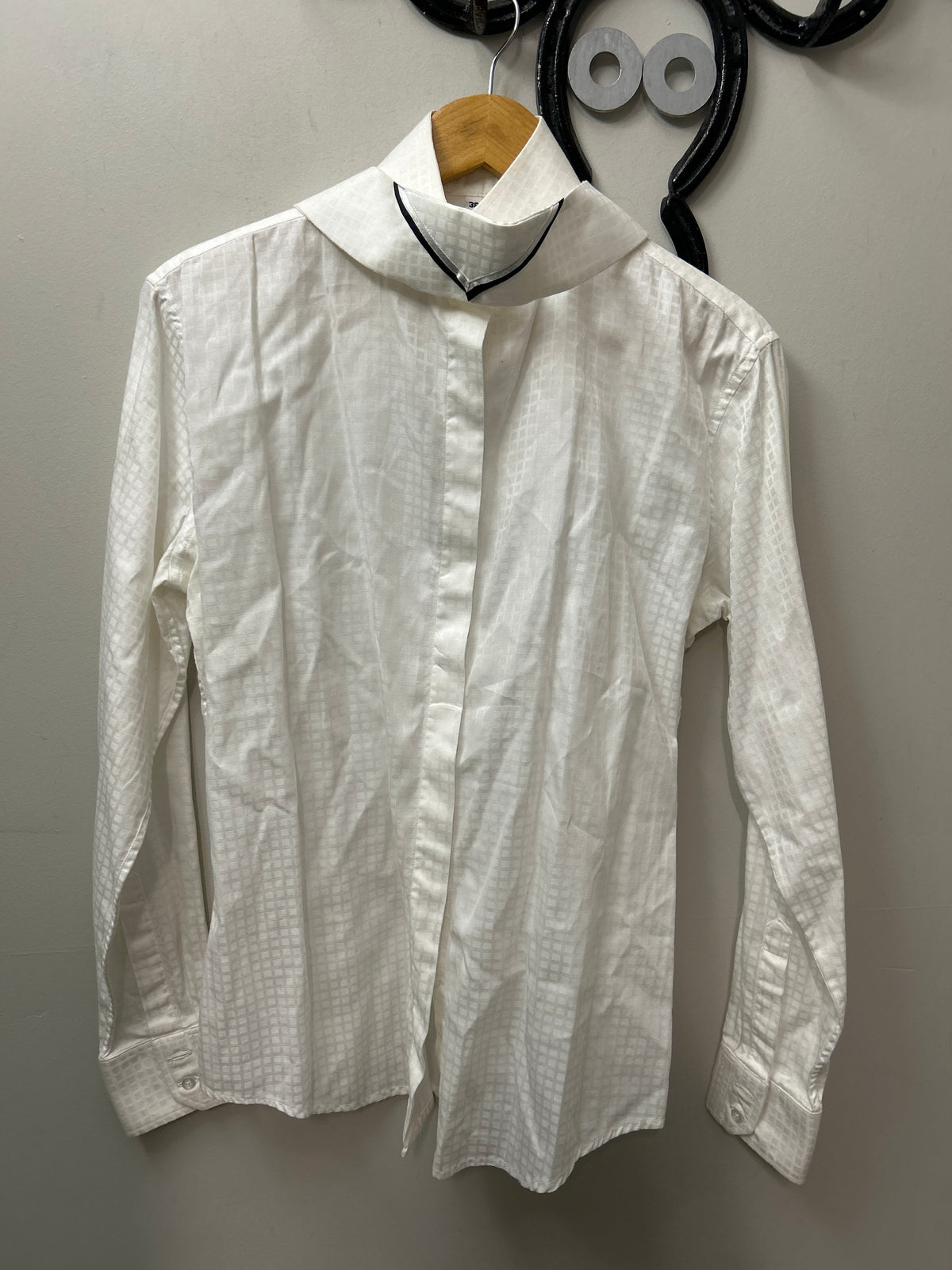Boo Yah Custom Clothing English Show Shirt 38