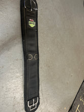 Load image into Gallery viewer, Weaver Wool Felt Smart Cinch 32&quot;
