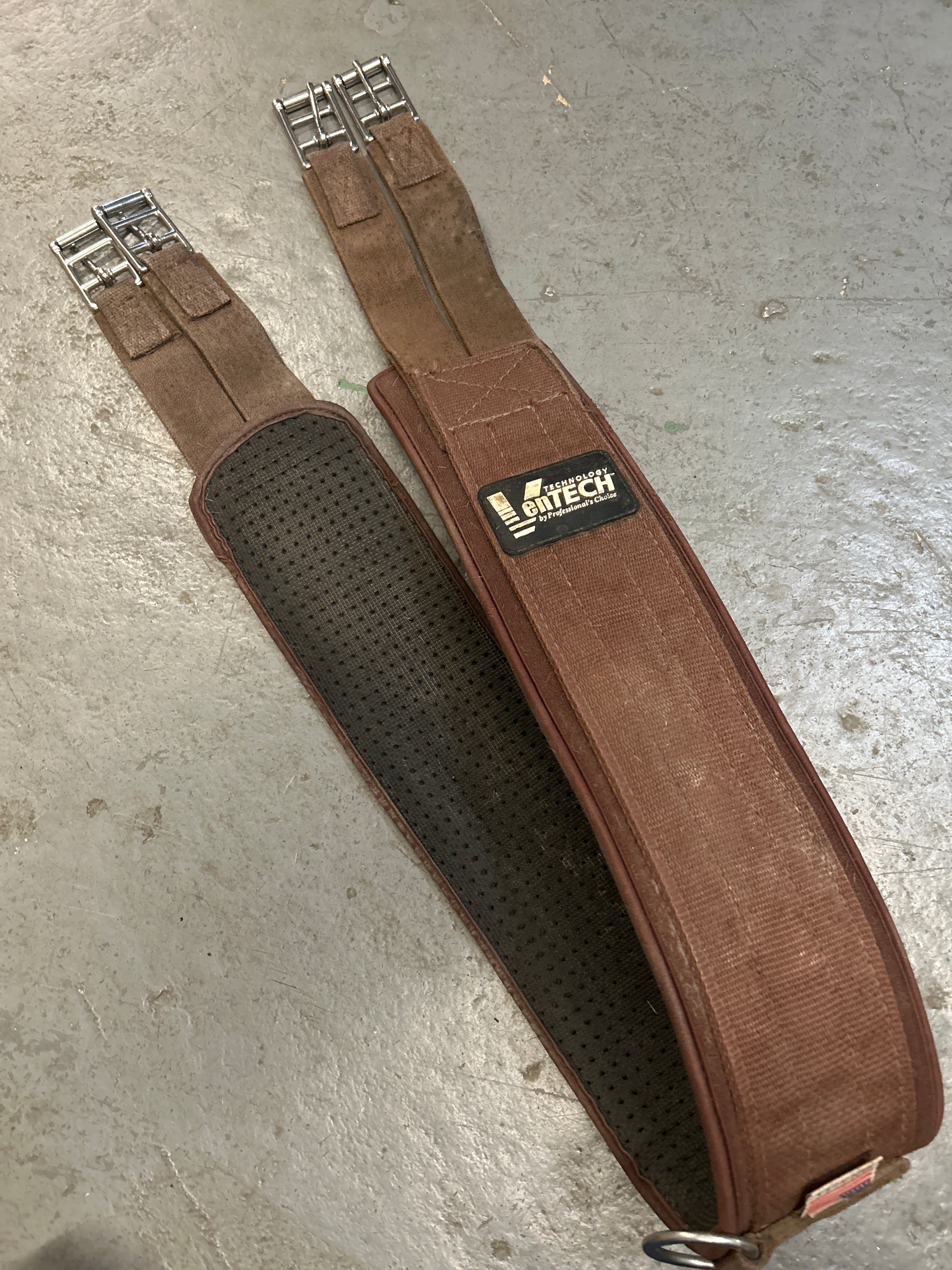 Professional's Choice VenTech Girth 52