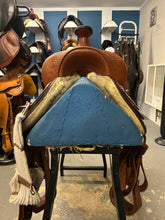 Load image into Gallery viewer, 16&quot; Champion Turf Western Saddle
