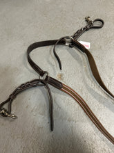Load image into Gallery viewer, Chetak Elastic Breastplate-English Accessories-Consignment-Evolution Equestrian Co.
