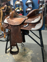 Load image into Gallery viewer, Custom_Bob&#39;s_Western_Saddle
