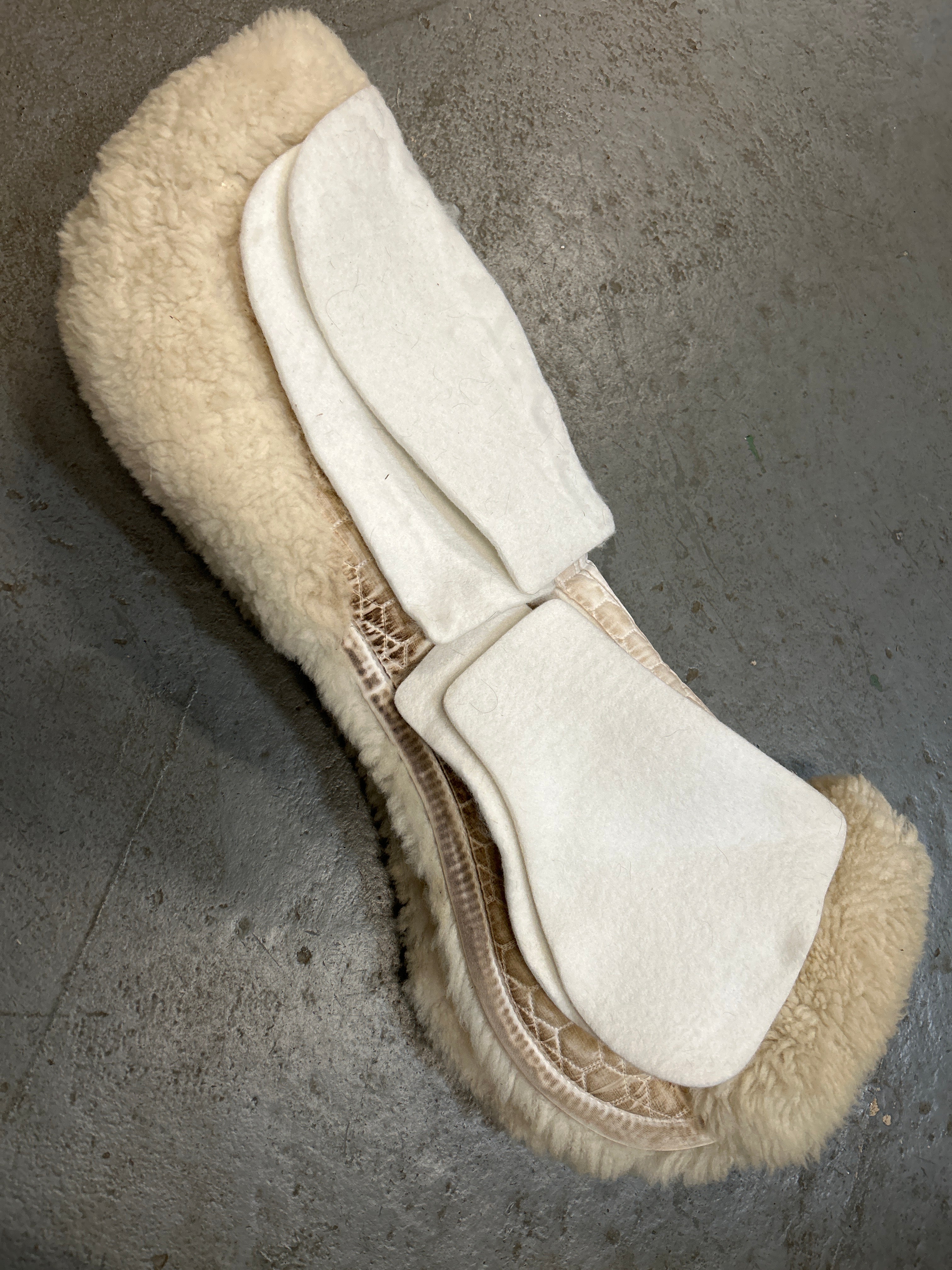 Mattes Sheepskin Half Pad with Shims