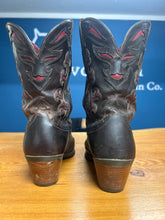 Load image into Gallery viewer, Ariat Boots Ladies 6
