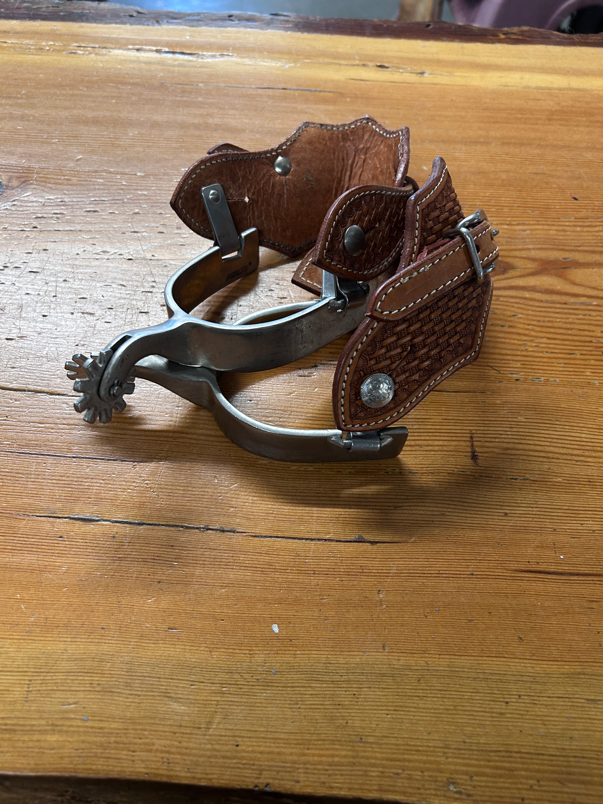 Men's Western Spurs with Straps