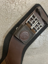 Load image into Gallery viewer, Total Saddle Fit StretchTec Shoulder Fit Relief Dressage Girth 24&quot;
