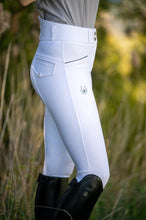 Load image into Gallery viewer, Leveza White Full Seat Breeches 38
