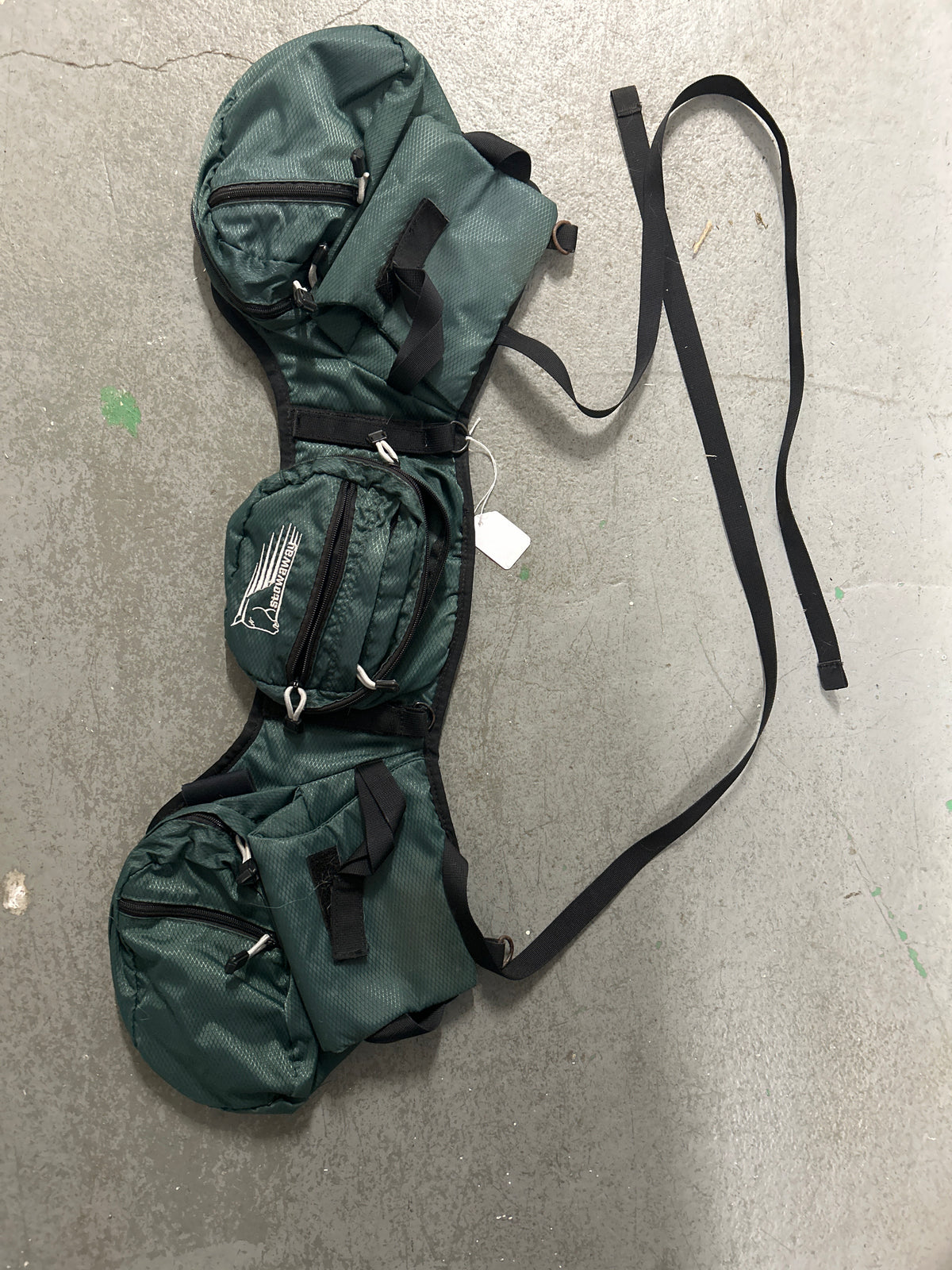 Deluxe Pommel/Front Stowaway Saddle Pack Green