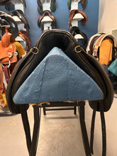 Load image into Gallery viewer, 17.5” Albion Legend Dressage Saddle
