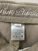 Load image into Gallery viewer, Elation Platinum Knee Patch Breeches 26R
