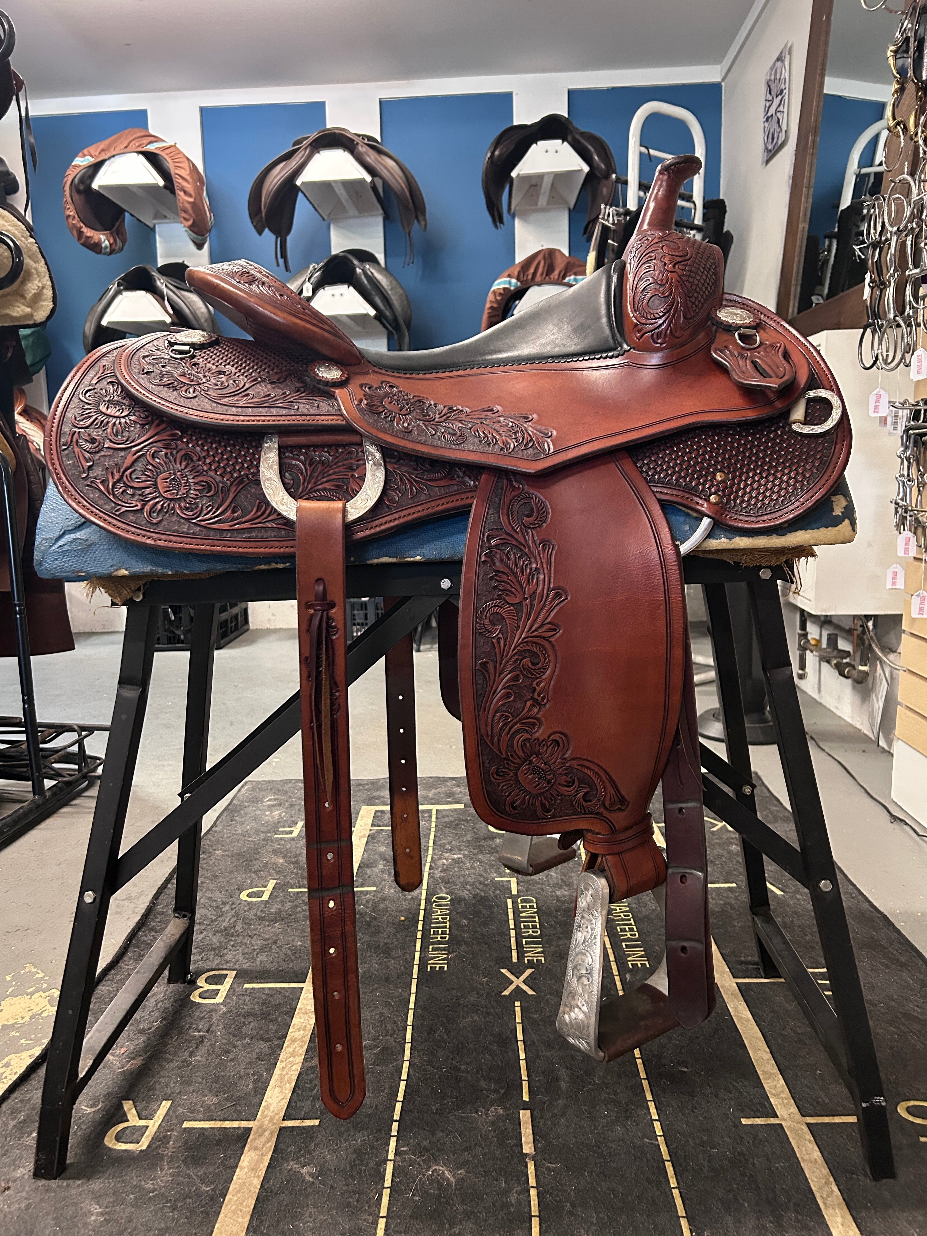 15.5" Continental Western Saddle