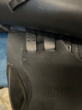 Load image into Gallery viewer, 17.5&quot; Stubben Virginia Close Contact Saddle

