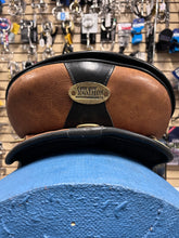 Load image into Gallery viewer, Sensation Hybrid Treeless Saddle
