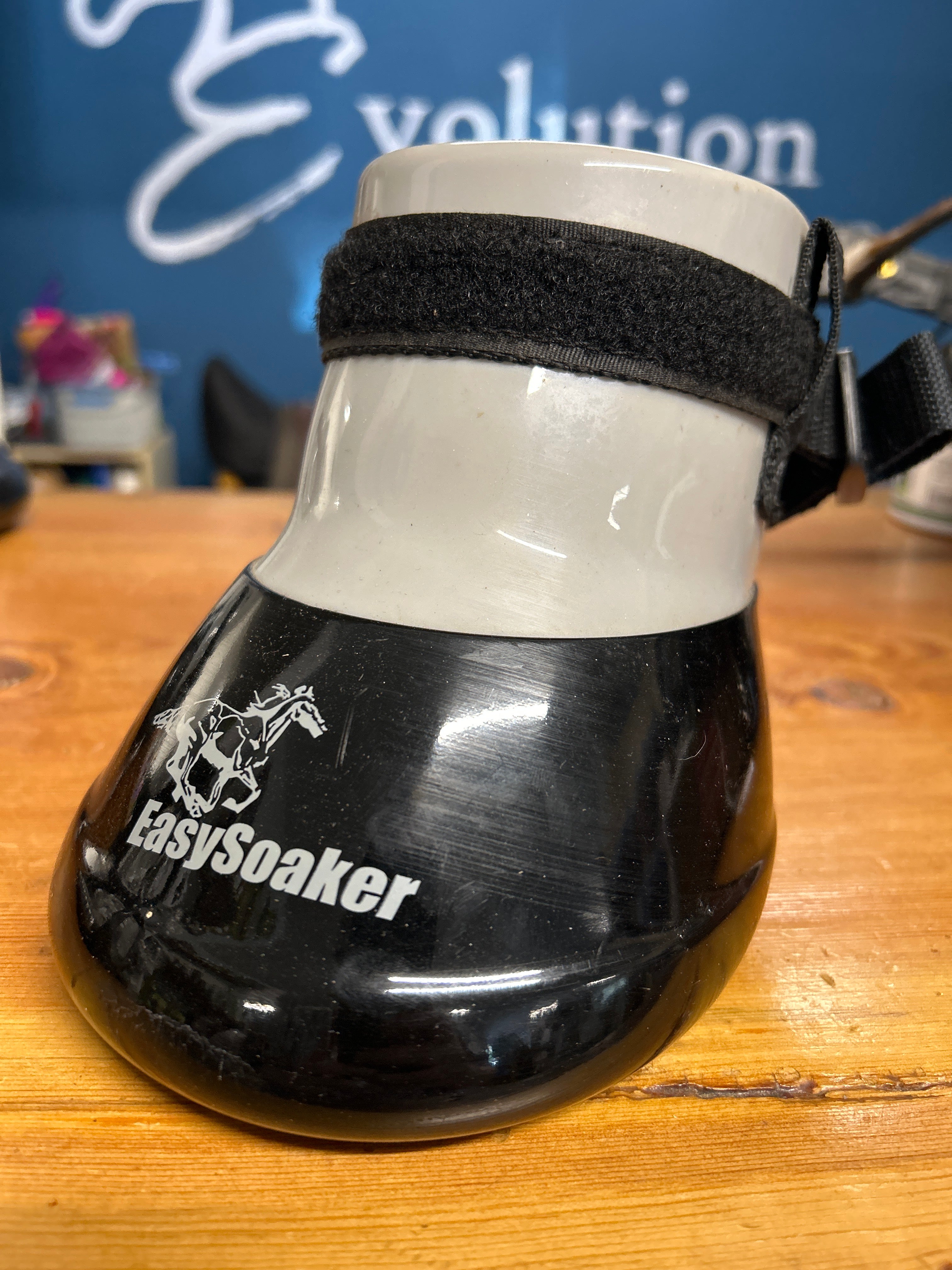 EasySoaker Hoof Boot (Back Cut)-Hoof Care-Consignment-Evolution Equestrian Co.