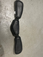 Load image into Gallery viewer, Edix Crescent Girth 65 cm-English Girth-Consignment-Evolution Equestrian Co.
