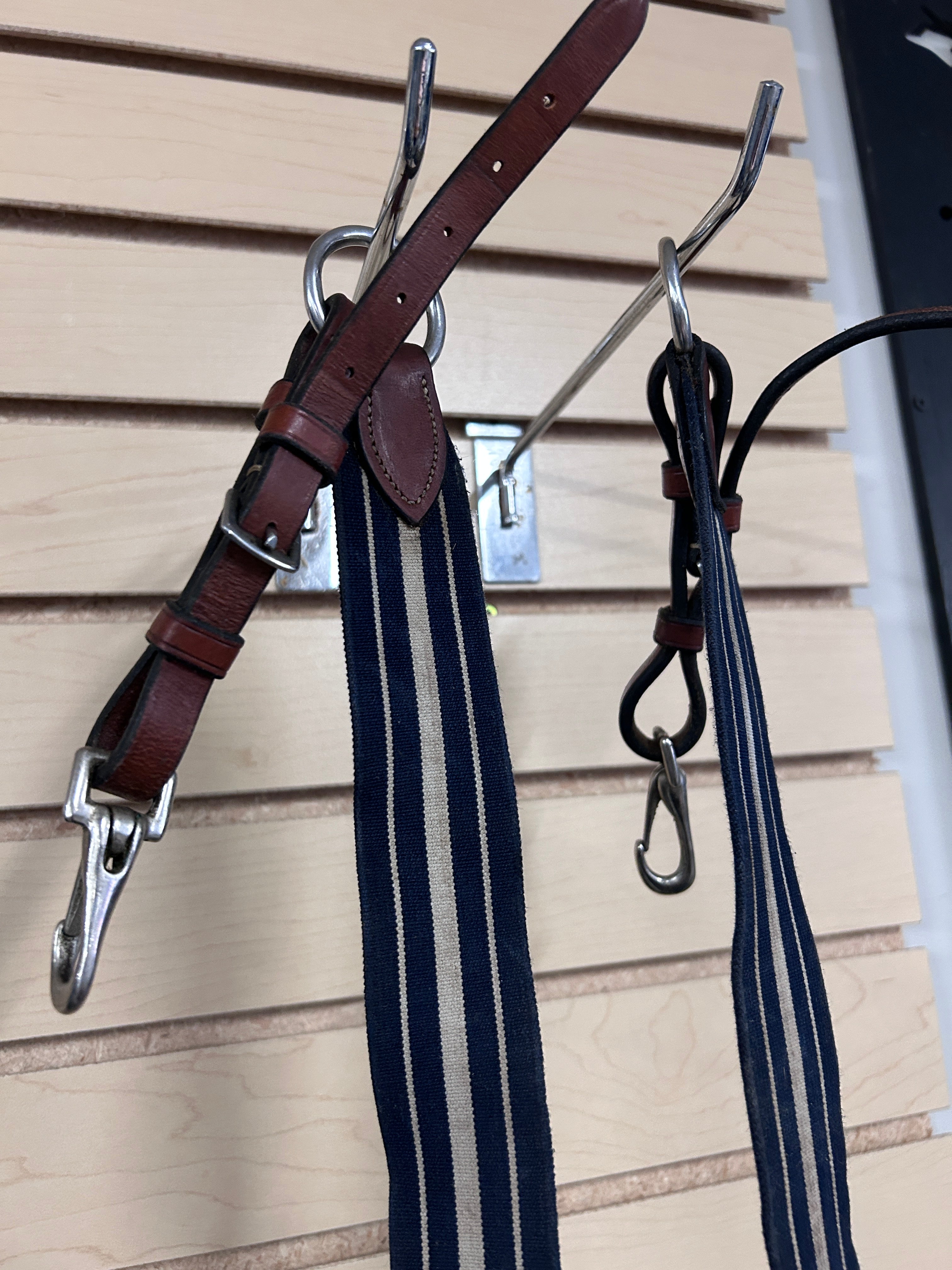 Elastic Breastplate Warmblood-English Tack-Consignment-Evolution Equestrian Co.