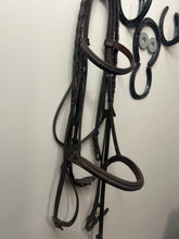 Load image into Gallery viewer, English Bridle with Reins-Bridle-Consignment-Evolution Equestrian Co.
