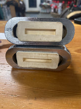 Load image into Gallery viewer, English Stirrup Irons 4-1/4&quot;-Stirrups-Consignment-Evolution Equestrian Co.
