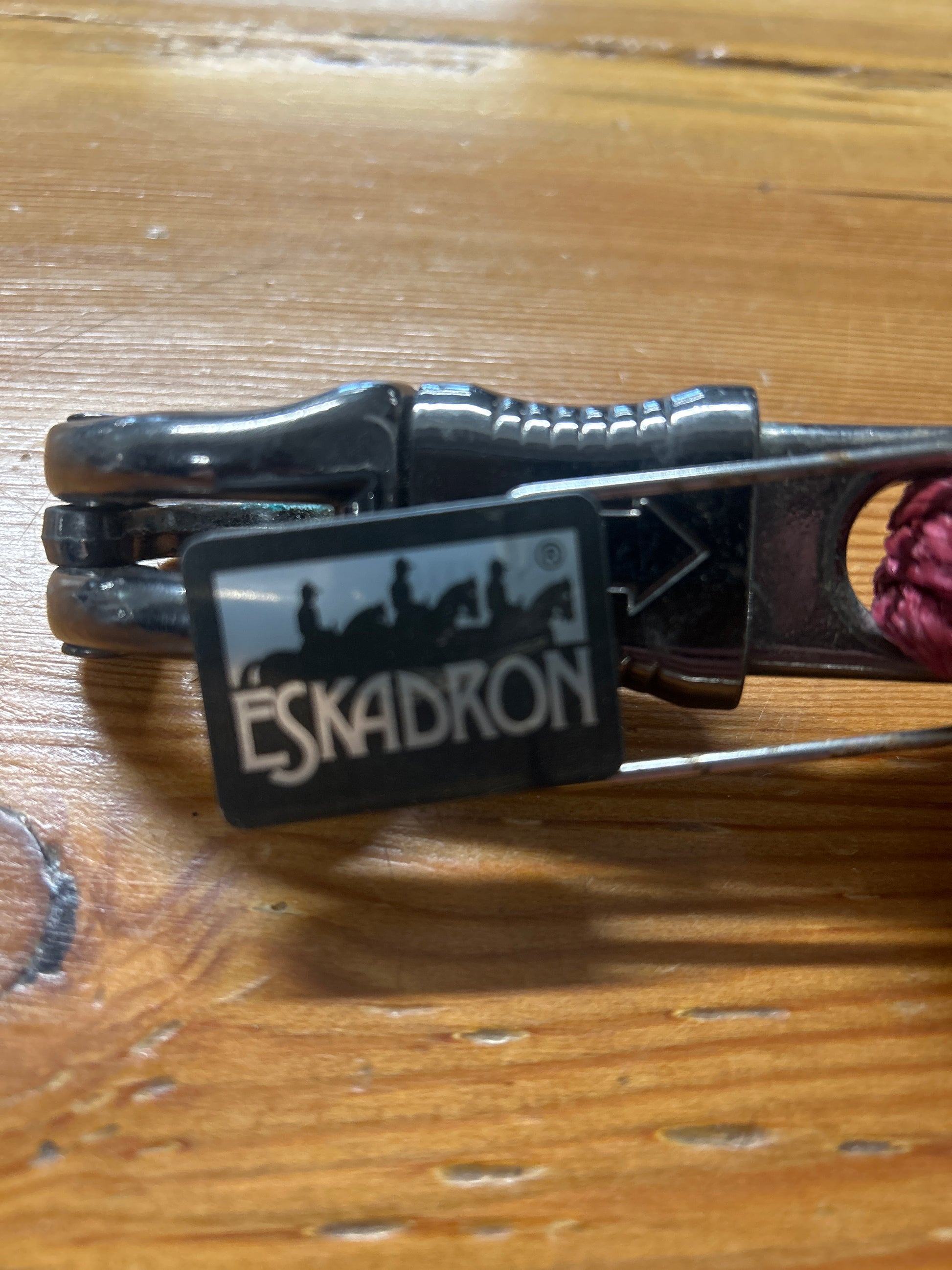 Eskadron Heritage Leadrope Burgundy-Leadrope-Consignment-Evolution Equestrian Co.