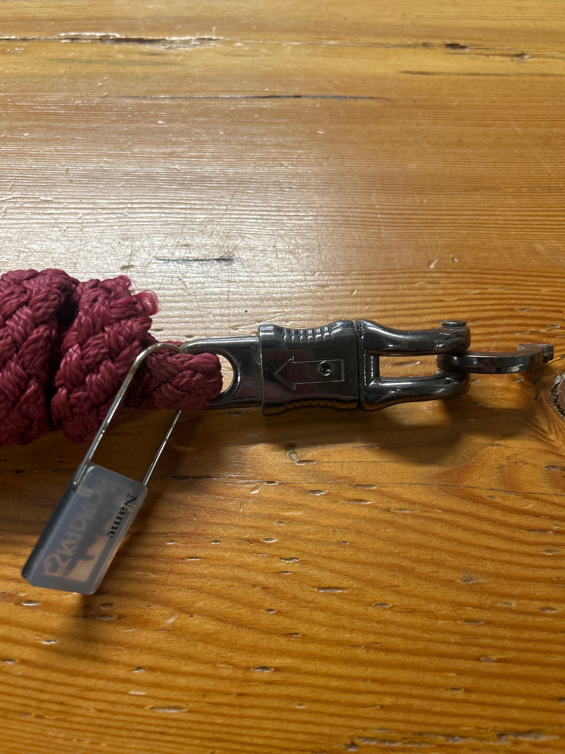 Eskadron Heritage Leadrope Burgundy-Leadrope-Consignment-Evolution Equestrian Co.