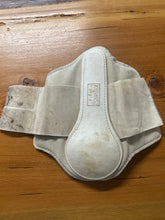 Load image into Gallery viewer, Eskadron Pikosoft Tendon Boots Medium-Horse Boots-Consignment-Evolution Equestrian Co.
