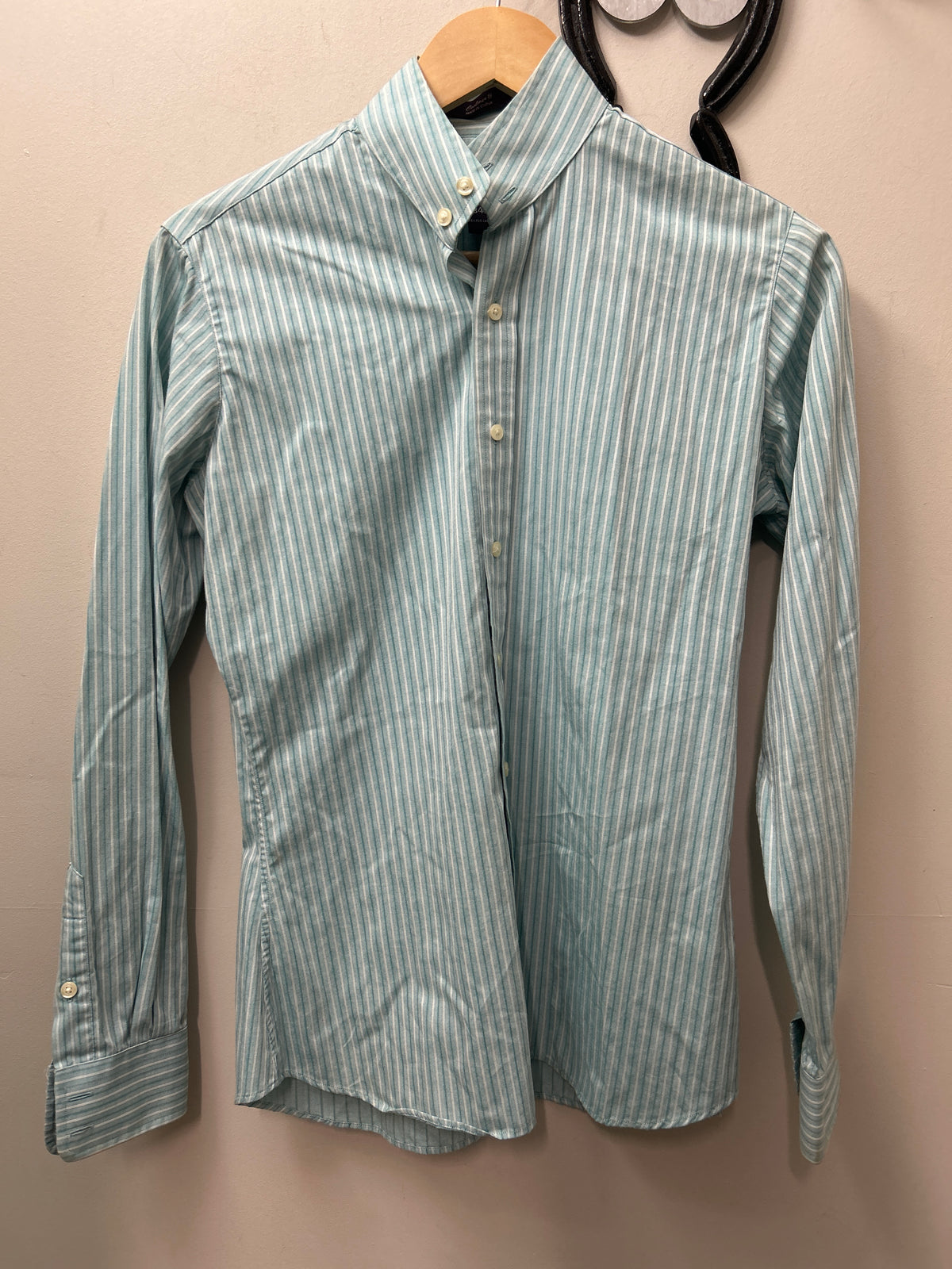 Essex Classic Light Blue Pinstripe Show Shirt 34