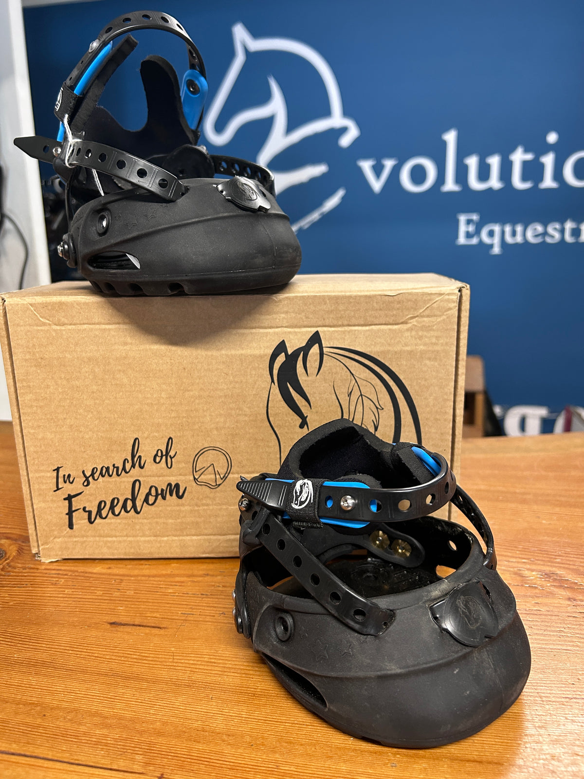 Explora Magic Hoof Boots Size 2-Hoof Boots-Consignment-Evolution Equestrian Co.