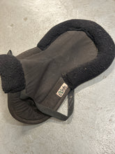 Load image into Gallery viewer, Exselle Black Pony Half Pad-English Saddle Pad-Consignment-Evolution Equestrian Co.
