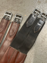 Load image into Gallery viewer, Stubben Leather Girth 130 cm / 51&quot;
