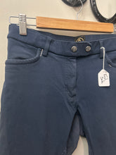 Load image into Gallery viewer, BR Navy Full Seat Breeches 28
