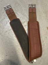 Load image into Gallery viewer, Professional&#39;s Choice VenTech Girth 44&quot;
