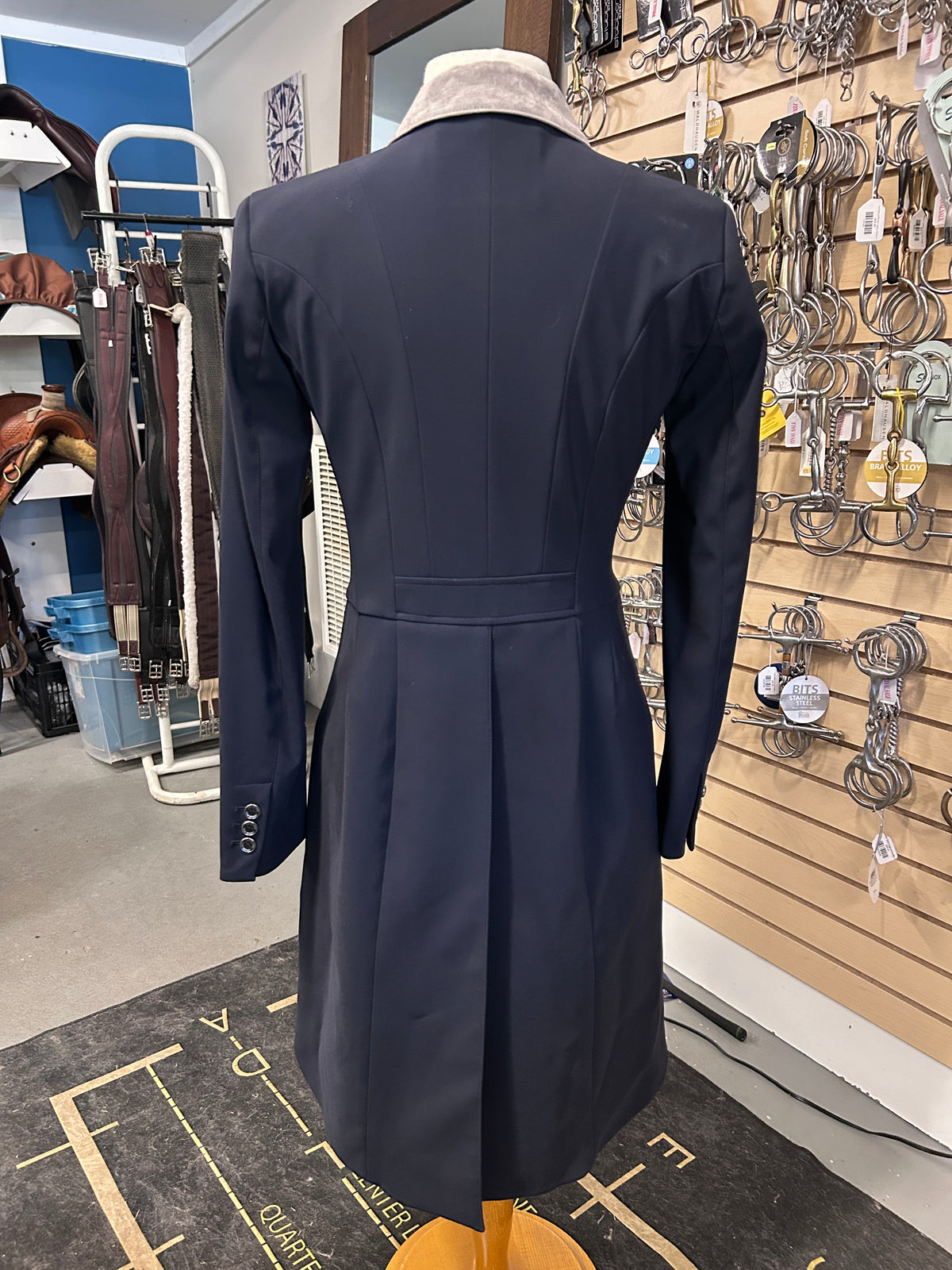 Grand Prix Women's Navy Shadbelly