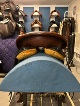 Load image into Gallery viewer, 15.5&quot; Synergist Endurance Saddle
