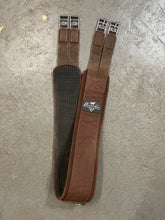 Load image into Gallery viewer, Professional&#39;s Choice VenTech English Girth 54&quot;
