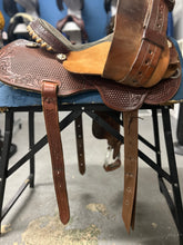 Load image into Gallery viewer, 14&quot; Frontier Barrel Saddle
