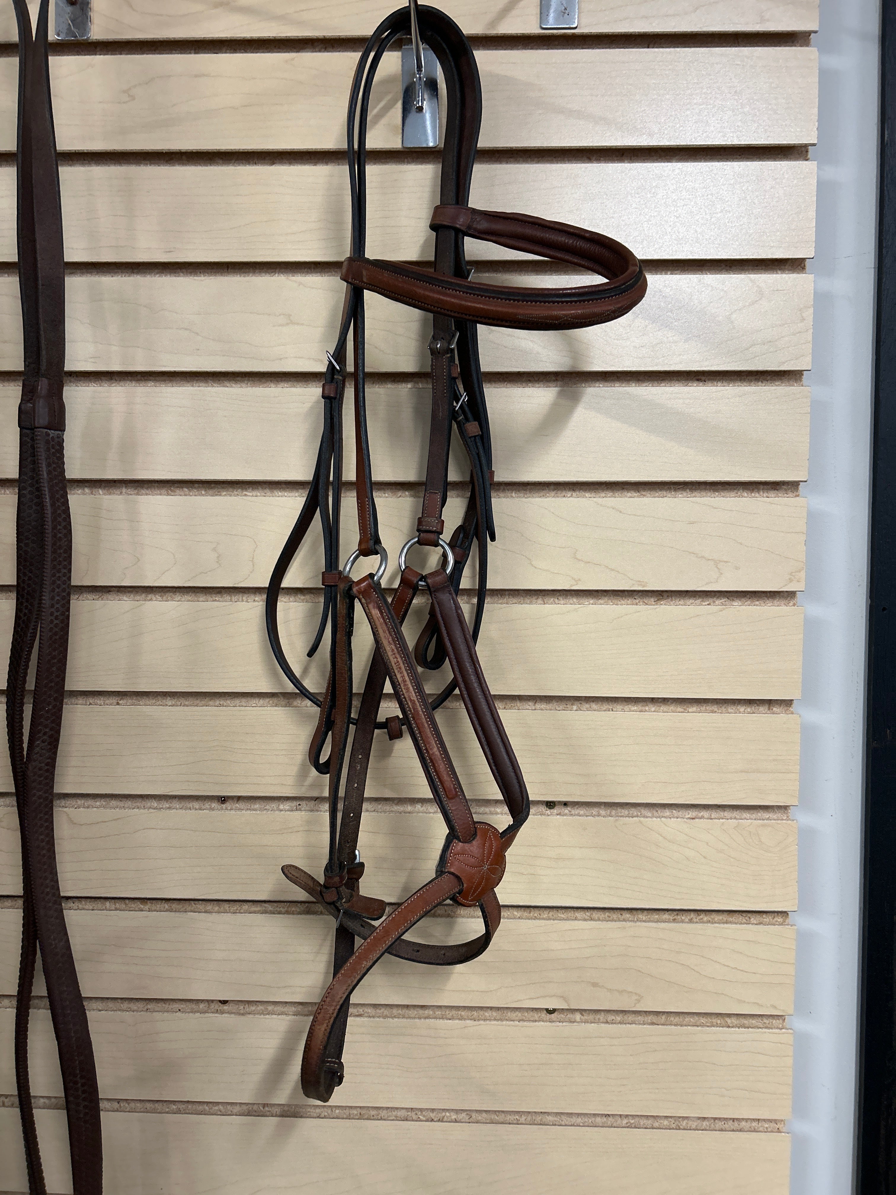 Figure 8 Bridle with Rubber Reins-English Bridle-Consignment-Evolution Equestrian Co.