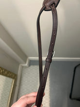 Load image into Gallery viewer, Figure 8 Noseband-English Bridle-Consignment-Evolution Equestrian Co.
