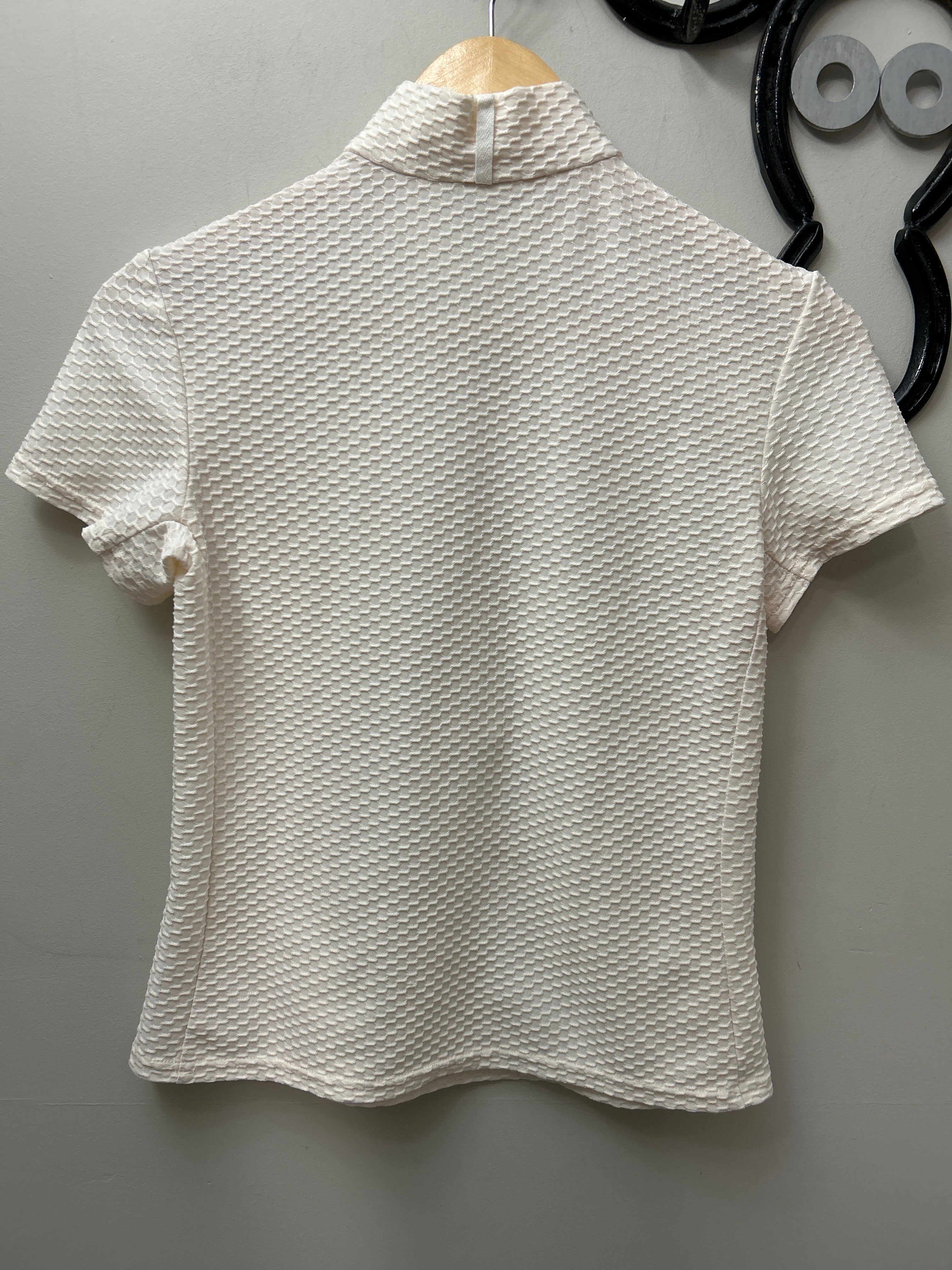 Fits Short Sleeve Cream Shirt Small-Riding Shirts-Consignment-Evolution Equestrian Co.