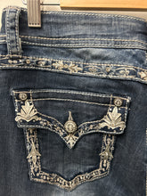 Load image into Gallery viewer, Grace in LA Jeans Ladies 30-Jeans-Consignment-Evolution Equestrian Co.
