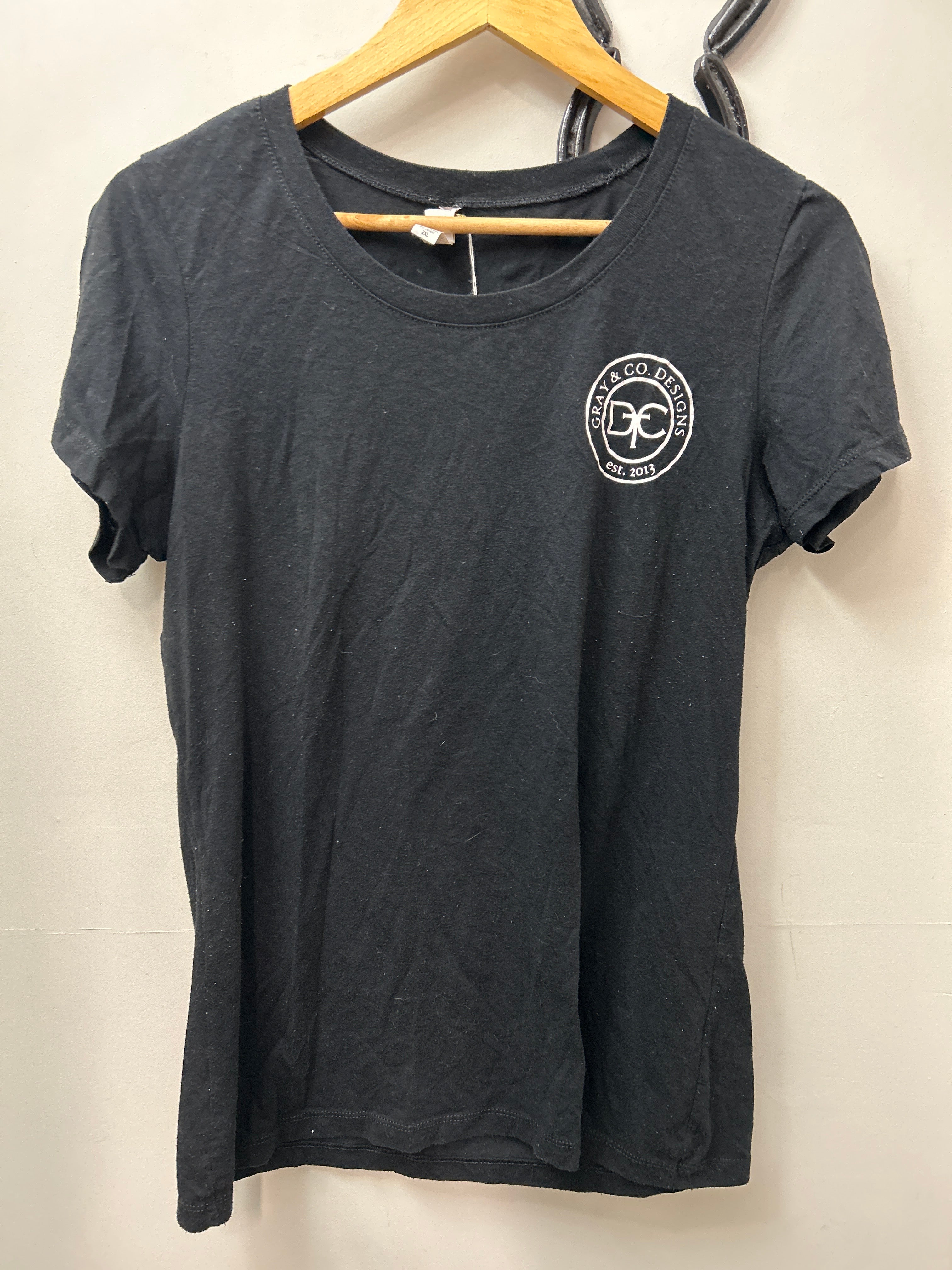 Gray & Co Designs Black Jumper Tee Shirt 2XL-Riding Shirts-Consignment-Evolution Equestrian Co.